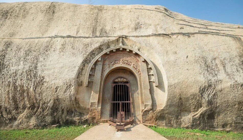 Barabar Caves - Mauryan Art